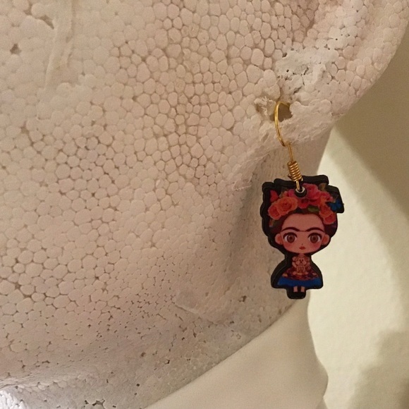 Frida Earrings - Picture 3 of 7